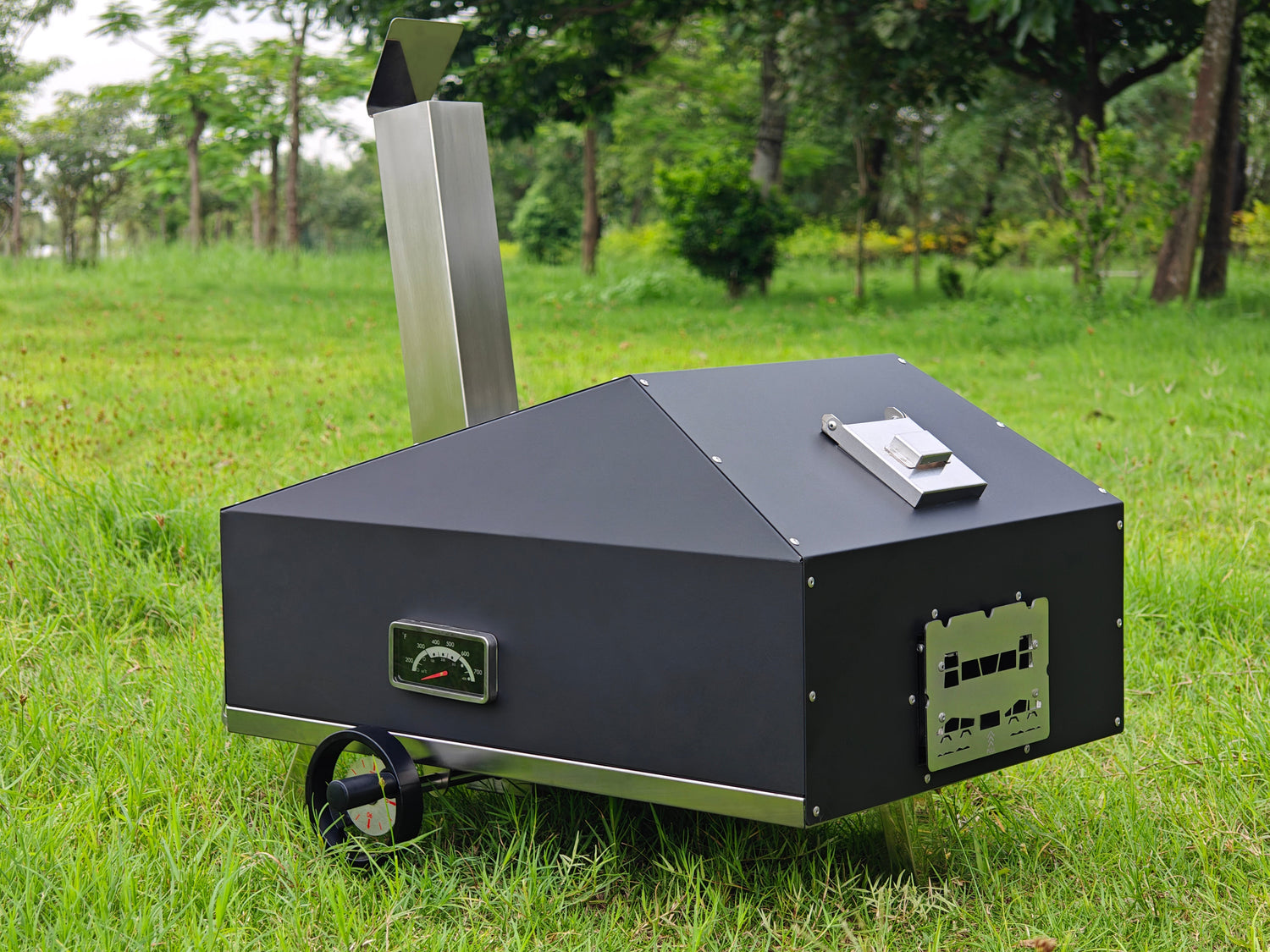 Elevate Your Outdoor Pizza Game with Skycrops Portable Cyber Pizza Oven