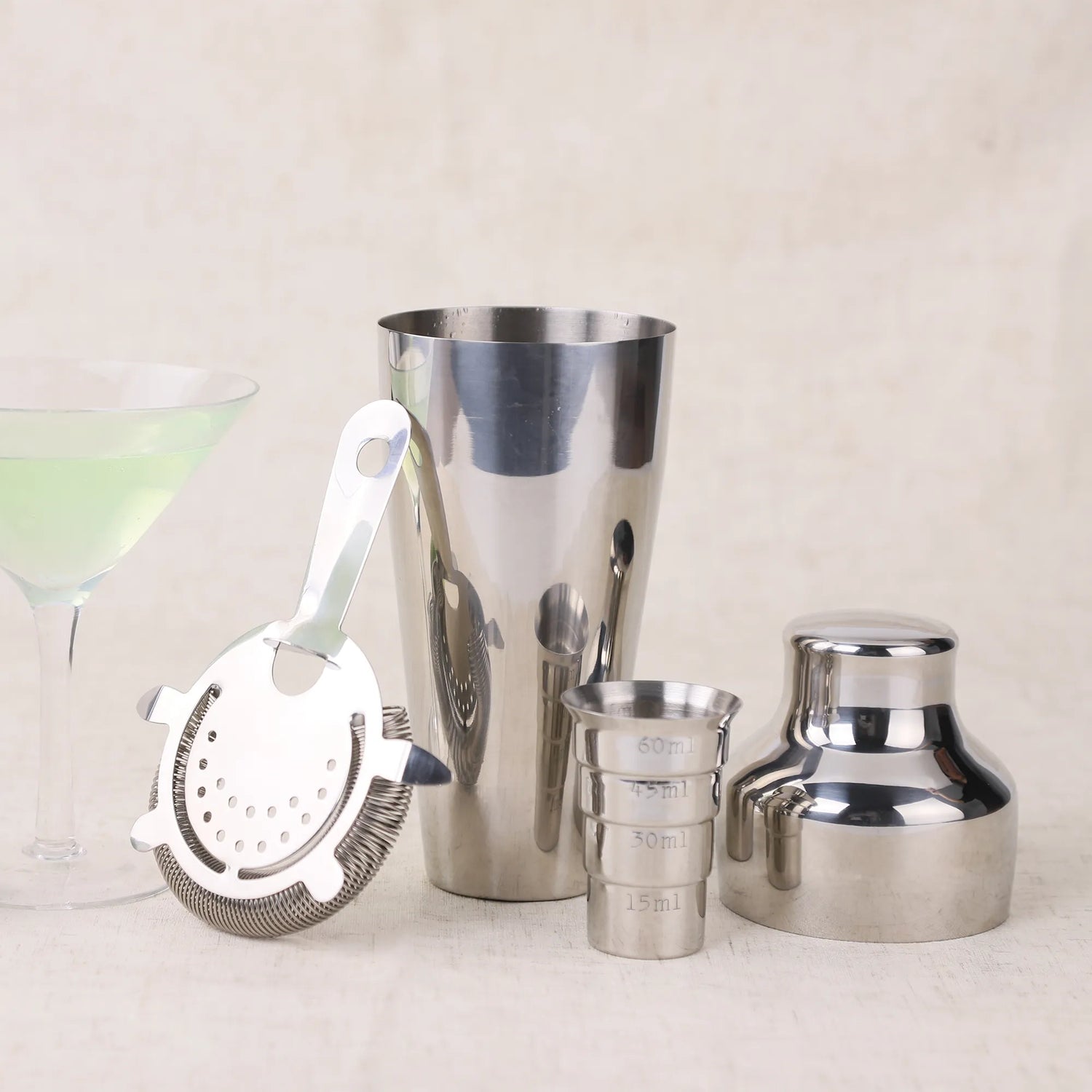 How to Use a French Shaker