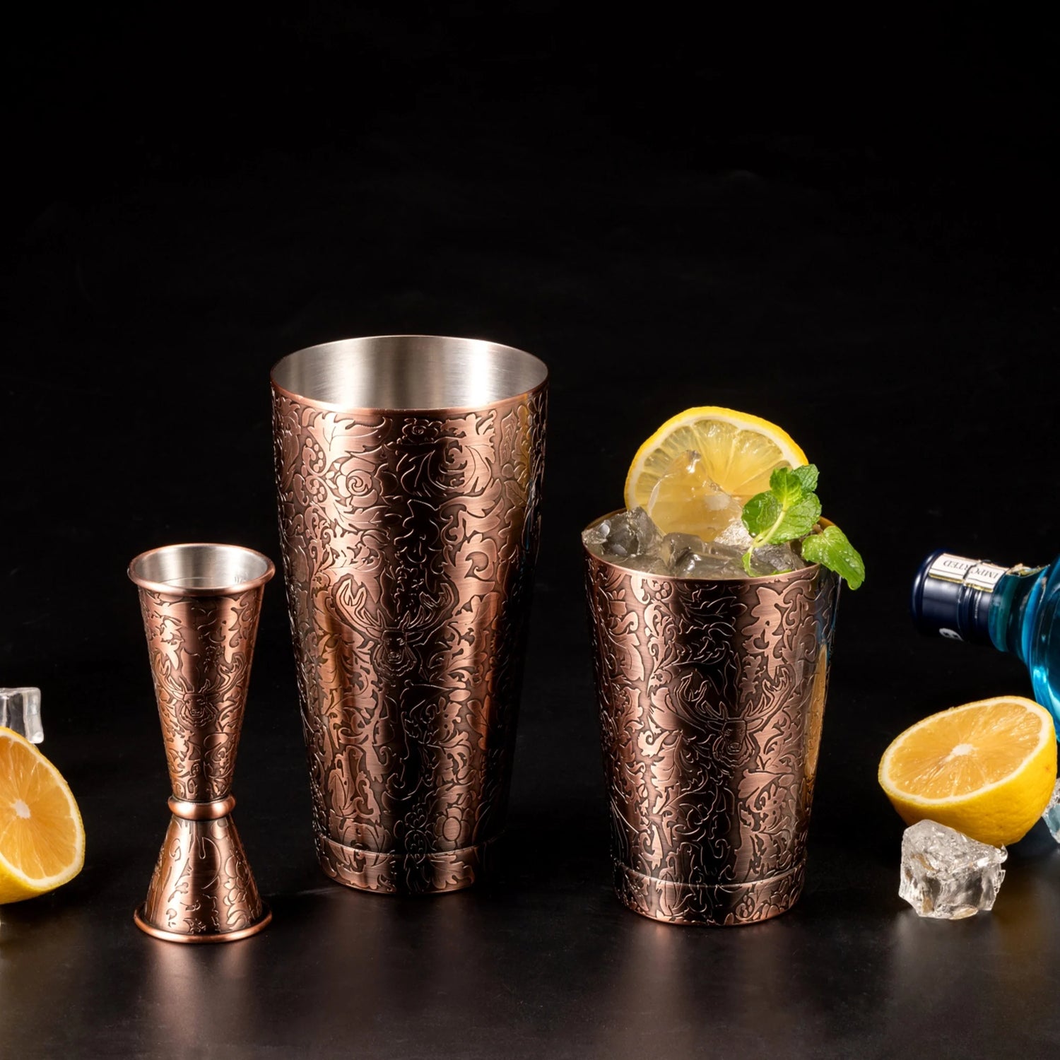 What Cocktail Shaker Do Professionals Use? The Boston Shaker Explained