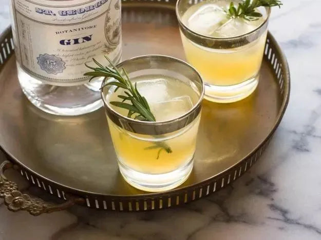 Pear Rosemary Tonic – Elegant, Fruity, and Herbal