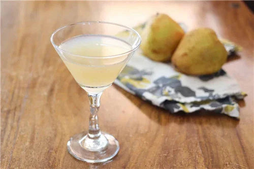 Pear & Ginger Martini — A Spicy-Sweet Winter Delight